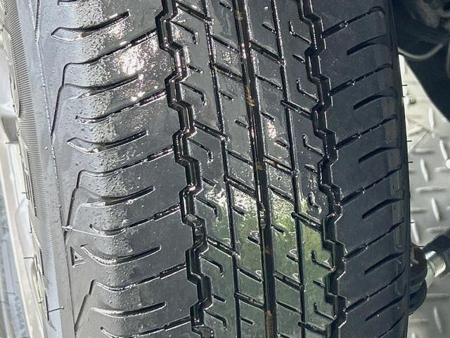 ジムニーシエラ ＪＣ　４ＷＤ　アルパインフローティングナビ　バックカメラ　衝突被害軽減システム　禁煙車　コーナーセンサー　スマートキー　ＬＥＤヘッド　ビルトインＥＴＣ　クルコン　車線逸脱警報　オートライト　オートエアコン（25枚目）