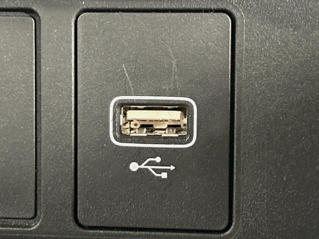 フィット e:HEVホーム 純正9インチナビ バックカメラ 衝突被害軽減システム レーダークルーズ 禁煙車 コーナーセンサー スマートキー LEDヘッド ETC オートハイビーム 車線逸脱警報 オートライト オートエアコン(36枚目)