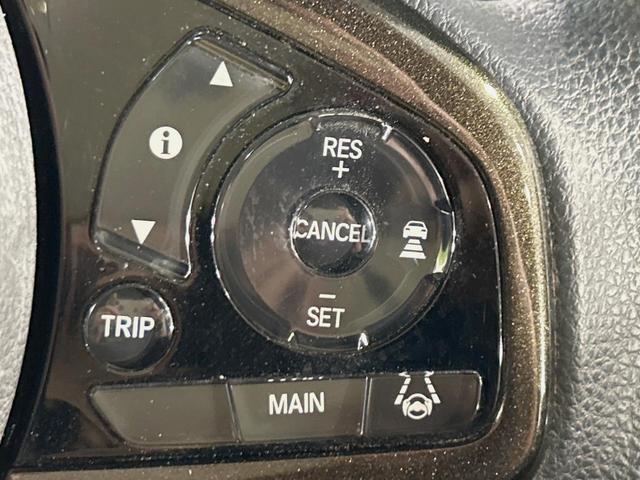 N-BOXカスタム G・Lホンダセンシング 両側電動ドア 純正SDナビ バックカメラ 衝突被害軽減システム レーダークルーズ 禁煙車 ドラレコ コーナーセンサー スマートキー LEDヘッド ビルトインETC オートハイビーム 車線逸脱警報(7枚目)