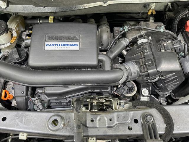 N-BOXカスタム G・Lホンダセンシング 両側電動ドア 純正SDナビ バックカメラ 衝突被害軽減システム レーダークルーズ 禁煙車 ドラレコ コーナーセンサー スマートキー LEDヘッド ビルトインETC オートハイビーム 車線逸脱警報(19枚目)