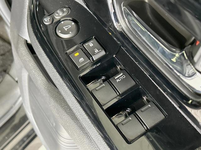 N-BOXカスタム L 電動スライドドア 純正8型ナビ バックカメラ 衝突被害軽減システム レーダークルーズ 禁煙車 コーナーセンサー スマートキー LEDヘッド ビルトインETC オートハイビーム 車線逸脱警報(37枚目)