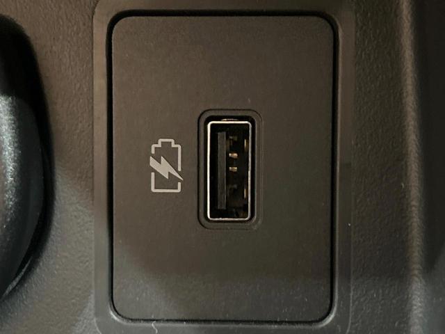 キックス Ｘ　ツートーンインテリアエディション　純正９インチナビ　全周囲カメラ　衝突被害軽減システム　レーダークルーズ　ハーフレザーシート　ドラレコ　コーナーセンサー　スマートキー　ＬＥＤヘッド　ＥＴＣ　オートハイビーム　オートライト　禁煙車（64枚目）