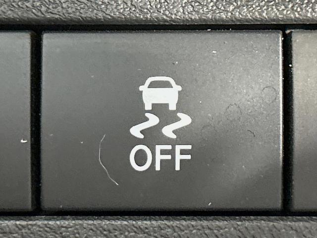 キックス Ｘ　ツートーンインテリアエディション　純正９インチナビ　全周囲カメラ　衝突被害軽減システム　レーダークルーズ　ハーフレザーシート　ドラレコ　コーナーセンサー　スマートキー　ＬＥＤヘッド　ＥＴＣ　オートハイビーム　オートライト　禁煙車（67枚目）