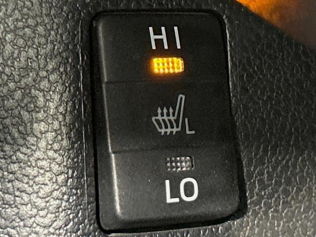 プリウスPHV Sナビパッケージ・セーフティプラス 純正11型ナビ バックカメラ 衝突軽減 レーダークルーズ 禁煙車 ドラレコ コーナーセンサー スマートキー LEDヘッド ビルトインETC オートハイビーム 車線逸脱警報 オートエアコン(6枚目)