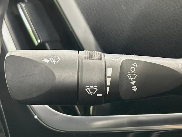 プリウスPHV Sナビパッケージ・セーフティプラス 純正11型ナビ バックカメラ 衝突軽減 レーダークルーズ 禁煙車 ドラレコ コーナーセンサー スマートキー LEDヘッド ビルトインETC オートハイビーム 車線逸脱警報 オートエアコン(41枚目)