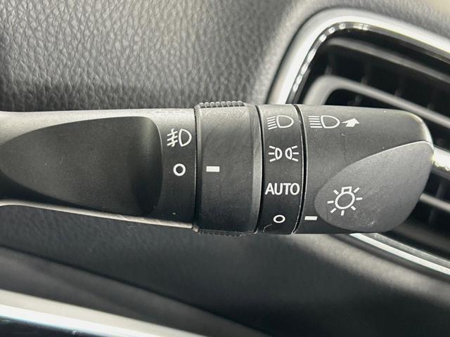 プリウスPHV Sナビパッケージ・セーフティプラス 純正11型ナビ バックカメラ 衝突軽減 レーダークルーズ 禁煙車 ドラレコ コーナーセンサー スマートキー LEDヘッド ビルトインETC オートハイビーム 車線逸脱警報 オートエアコン(44枚目)