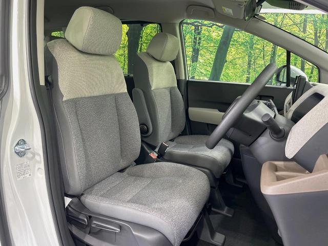 フリード エアー 登録済未使用車 純正ディスプレイオーディオ 両側電動ドア バックカメラ 衝突軽減 レーダークルーズ コーナーセンサー スマートキー LEDヘッド オートハイビーム 車線逸脱警報 オートエアコン(8枚目)