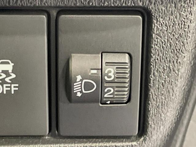 N-BOXカスタム ターボ ターボ 両側電動ドア 純正8インチナビ バックカメラ 衝突被害軽減システム レーダークルーズ 禁煙車 コーナーセンサー スマートキー LEDヘッド オートハイビーム 車線逸脱警報 オートライト(64枚目)