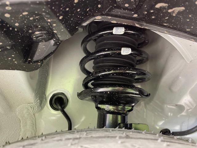 スペーシアカスタム ハイブリッドＸＳ　届出済未使用車　両側電動ドア　衝突被害軽減システム　レーダークルーズ　コーナーセンサー　スマートキー　ＬＥＤヘッド　オートハイビーム　車線逸脱警報　オートライト　オートエアコン　純正１５インチアルミ（21枚目）