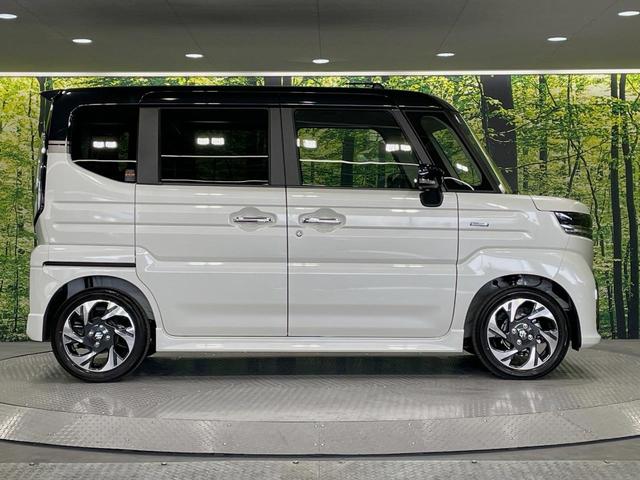 スペーシアカスタム ハイブリッドＸＳ　届出済未使用車　両側電動ドア　衝突被害軽減システム　レーダークルーズ　コーナーセンサー　スマートキー　ＬＥＤヘッド　オートハイビーム　車線逸脱警報　オートライト　オートエアコン　純正１５インチアルミ（52枚目）