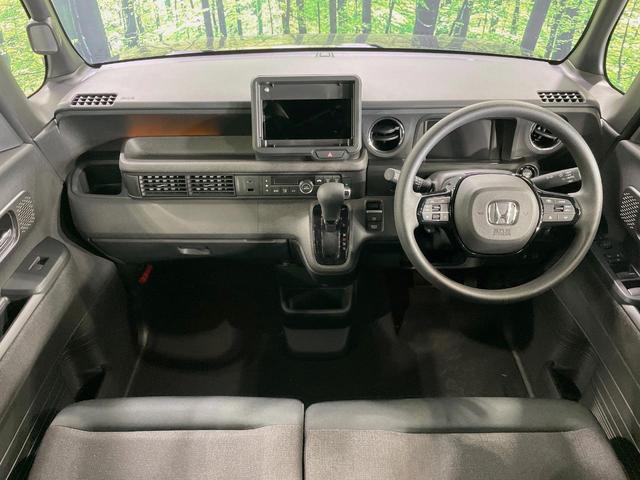 Ｎ－ＢＯＸカスタム ベースグレード　届出済未使用車　電動スライドドア　バックカメラ　衝突被害軽減システム　レーダークルーズ　コーナーセンサー　スマートキー　ＬＥＤヘッド　オートハイビーム　車線逸脱警報　オートライト　オートエアコン（2枚目）