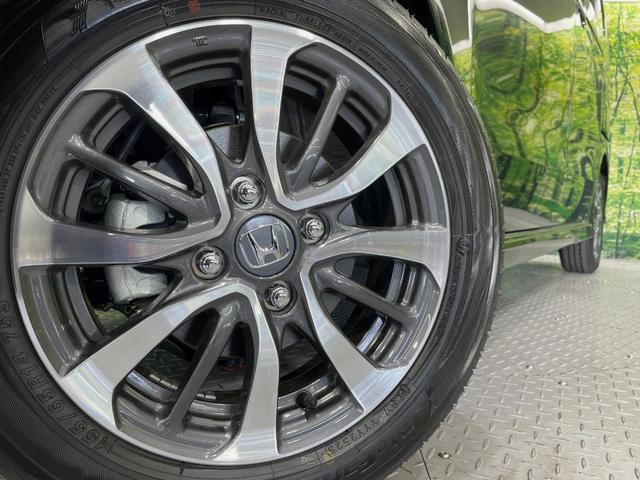 Ｎ－ＢＯＸカスタム ベースグレード　届出済未使用車　電動スライドドア　バックカメラ　衝突被害軽減システム　レーダークルーズ　コーナーセンサー　スマートキー　ＬＥＤヘッド　オートハイビーム　車線逸脱警報　オートライト　オートエアコン（13枚目）