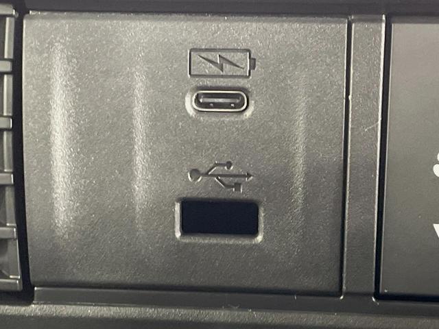 Ｎ－ＢＯＸカスタム ベースグレード　届出済未使用車　電動スライドドア　バックカメラ　衝突被害軽減システム　レーダークルーズ　コーナーセンサー　スマートキー　ＬＥＤヘッド　オートハイビーム　車線逸脱警報　オートライト　オートエアコン（30枚目）