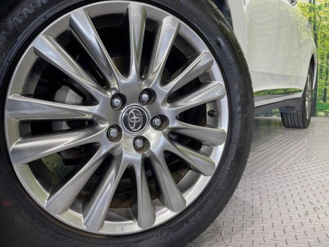 ハリアー プレミアム　アドバンスドパッケージ　純正９型ナビ　バックカメラ　ＪＢＬサウンド　衝突被害軽減システム　レーダークルーズ　禁煙車　電動リアゲート　パワーシート　コーナーセンサー　スマートキー　ＬＥＤヘッド　ビルトインＥＴＣ（13枚目）