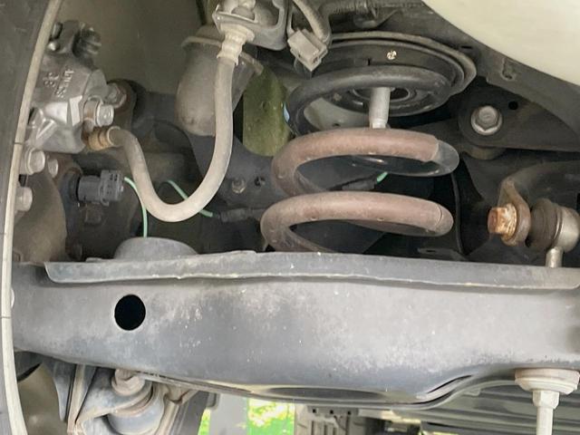 ハリアー プレミアム　アドバンスドパッケージ　純正９型ナビ　バックカメラ　ＪＢＬサウンド　衝突被害軽減システム　レーダークルーズ　禁煙車　電動リアゲート　パワーシート　コーナーセンサー　スマートキー　ＬＥＤヘッド　ビルトインＥＴＣ（20枚目）