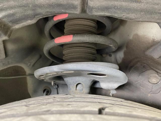 ハリアー プレミアム　アドバンスドパッケージ　純正９型ナビ　バックカメラ　ＪＢＬサウンド　衝突被害軽減システム　レーダークルーズ　禁煙車　電動リアゲート　パワーシート　コーナーセンサー　スマートキー　ＬＥＤヘッド　ビルトインＥＴＣ（21枚目）