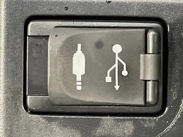 ハリアー プレミアム　アドバンスドパッケージ　純正９型ナビ　バックカメラ　ＪＢＬサウンド　衝突被害軽減システム　レーダークルーズ　禁煙車　電動リアゲート　パワーシート　コーナーセンサー　スマートキー　ＬＥＤヘッド　ビルトインＥＴＣ（33枚目）