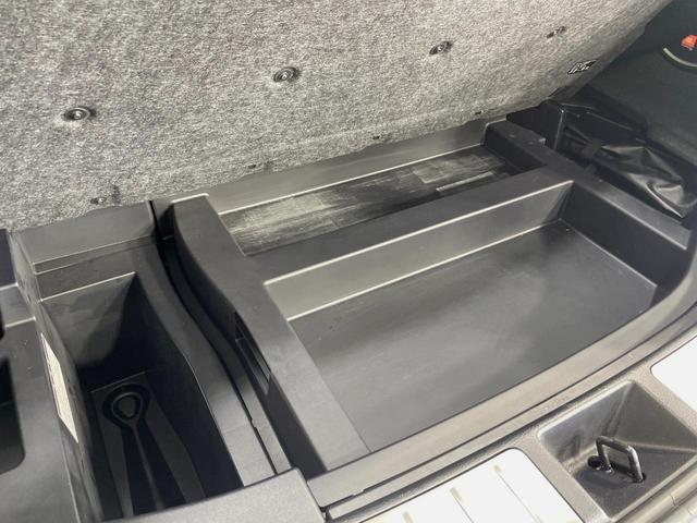 ハリアー プレミアム　アドバンスドパッケージ　純正９型ナビ　バックカメラ　ＪＢＬサウンド　衝突被害軽減システム　レーダークルーズ　禁煙車　電動リアゲート　パワーシート　コーナーセンサー　スマートキー　ＬＥＤヘッド　ビルトインＥＴＣ（36枚目）