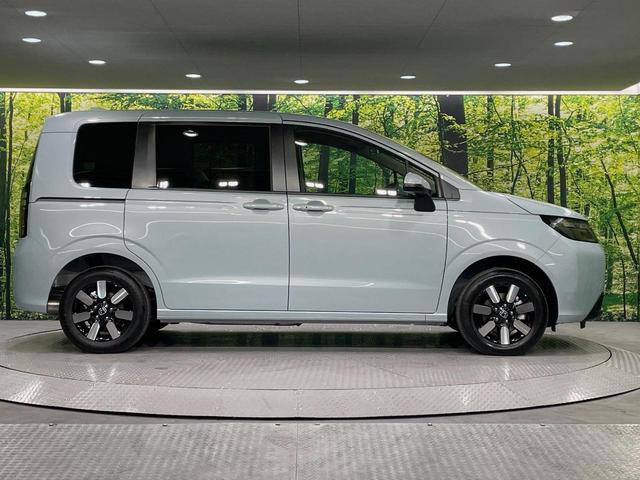 フリード エアー　ＥＸ　登録済未使用車　４ＷＤ　両側電動ドア　衝突被害軽減システム　レーダークルーズ　禁煙車　コーナーセンサー　スマートキー　ＬＥＤヘッド　オートハイビーム　車線逸脱警報　オートライト　オートエアコン（30枚目）