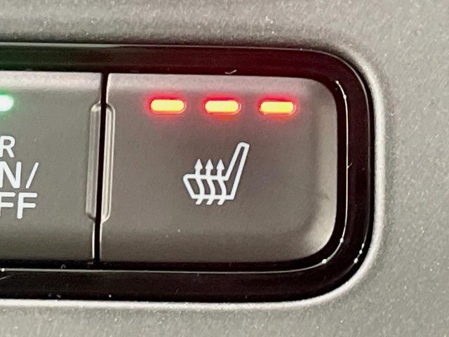 フリード エアー　ＥＸ　登録済未使用車　４ＷＤ　両側電動ドア　衝突被害軽減システム　レーダークルーズ　禁煙車　コーナーセンサー　スマートキー　ＬＥＤヘッド　オートハイビーム　車線逸脱警報　オートライト　オートエアコン（37枚目）