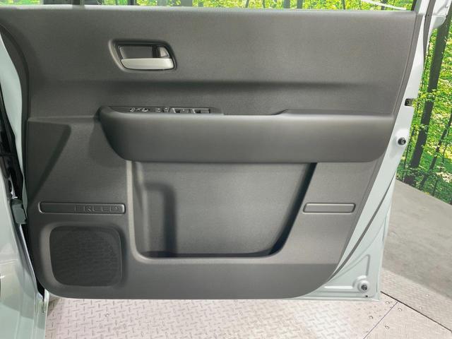 フリード エアー　ＥＸ　登録済未使用車　４ＷＤ　両側電動ドア　衝突被害軽減システム　レーダークルーズ　禁煙車　コーナーセンサー　スマートキー　ＬＥＤヘッド　オートハイビーム　車線逸脱警報　オートライト　オートエアコン（46枚目）