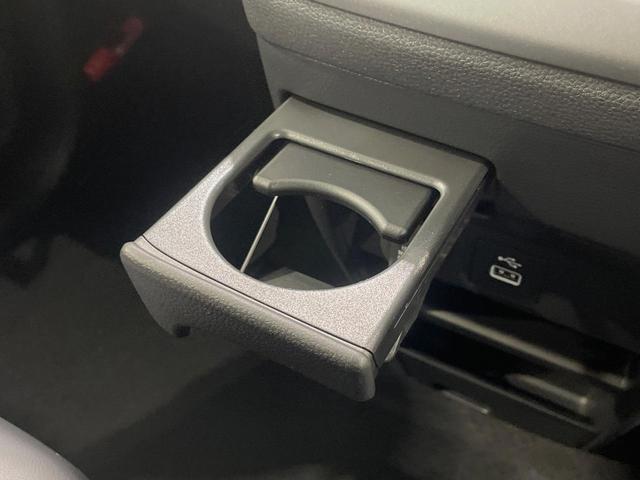 フリード エアー　ＥＸ　登録済未使用車　４ＷＤ　両側電動ドア　衝突被害軽減システム　レーダークルーズ　禁煙車　コーナーセンサー　スマートキー　ＬＥＤヘッド　オートハイビーム　車線逸脱警報　オートライト　オートエアコン（50枚目）