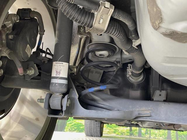 キックス X 純正9型ナビ 全周囲カメラ 衝突被害軽減システム レーダークルーズ ドラレコ コーナーセンサー スマートキー LEDヘッド ビルトインETC オートハイビーム 車線逸脱警報 オートライト 禁煙車(20枚目)