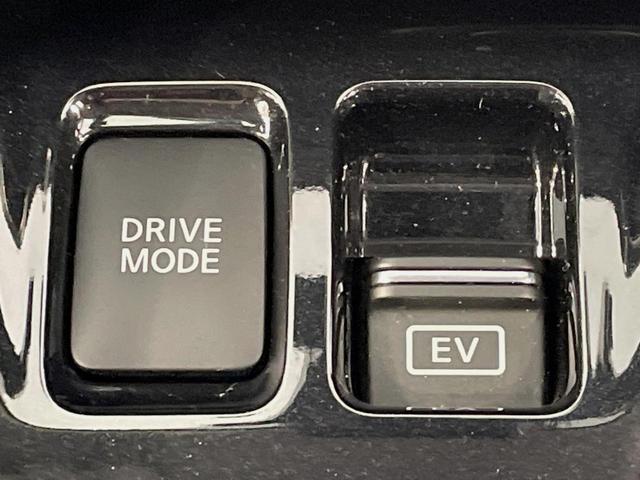 キックス X 純正9型ナビ 全周囲カメラ 衝突被害軽減システム レーダークルーズ ドラレコ コーナーセンサー スマートキー LEDヘッド ビルトインETC オートハイビーム 車線逸脱警報 オートライト 禁煙車(35枚目)