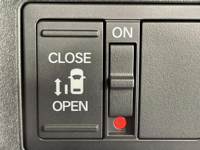 N-BOXカスタム ベースグレード 届出済未使用車 電動スライドドア バックカメラ 衝突被害軽減システム レーダークルーズ コーナーセンサー スマートキー LEDヘッド 純正14インチアルミ オートハイビーム 車線逸脱警報(3枚目)