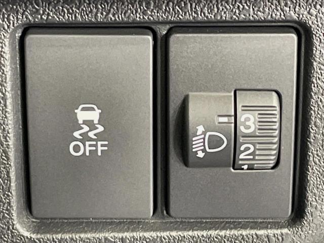 N-BOXカスタム ベースグレード 届出済未使用車 電動スライドドア バックカメラ 衝突被害軽減システム レーダークルーズ コーナーセンサー スマートキー LEDヘッド 純正14インチアルミ オートハイビーム 車線逸脱警報(26枚目)