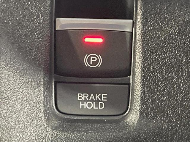 N-BOXカスタム ベースグレード 届出済未使用車 電動スライドドア バックカメラ 衝突被害軽減システム レーダークルーズ コーナーセンサー スマートキー LEDヘッド 純正14インチアルミ オートハイビーム 車線逸脱警報(27枚目)