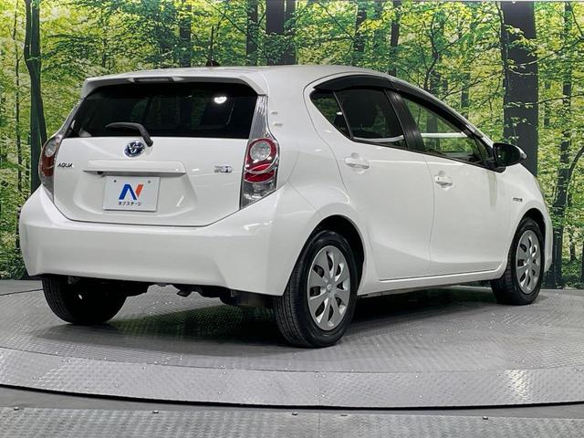 アクア S 純正ナビ バックカメラ 禁煙車 スマートキー ETC オートライト オートエアコン Bluetooth CD 地デジ(17枚目)