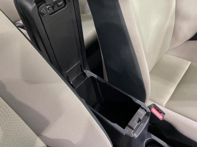 アクア S 純正ナビ バックカメラ 禁煙車 スマートキー ETC オートライト オートエアコン Bluetooth CD 地デジ(42枚目)