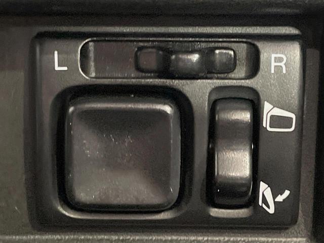 ジムニーシエラ JC 4WD SDナビ 衝突軽減 禁煙車 スマートキー LEDヘッド ビルトインETC クルコン 純正15インチアルミ オートハイビーム 車線逸脱警報 オートライト オートエアコン CD DVD再生(31枚目)