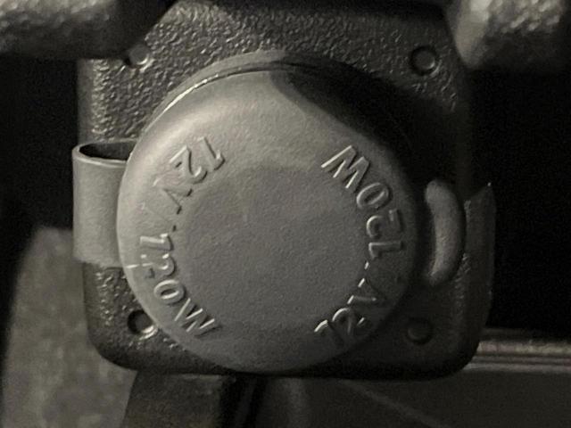 ジムニーシエラ JC 4WD SDナビ 衝突軽減 禁煙車 スマートキー LEDヘッド ビルトインETC クルコン 純正15インチアルミ オートハイビーム 車線逸脱警報 オートライト オートエアコン CD DVD再生(41枚目)