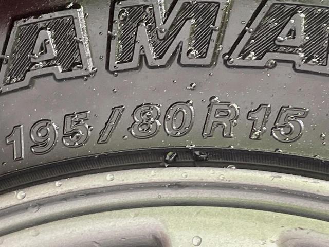 ジムニーシエラ JC 4WD SDナビ 衝突軽減 禁煙車 スマートキー LEDヘッド ビルトインETC クルコン 純正15インチアルミ オートハイビーム 車線逸脱警報 オートライト オートエアコン CD DVD再生(54枚目)