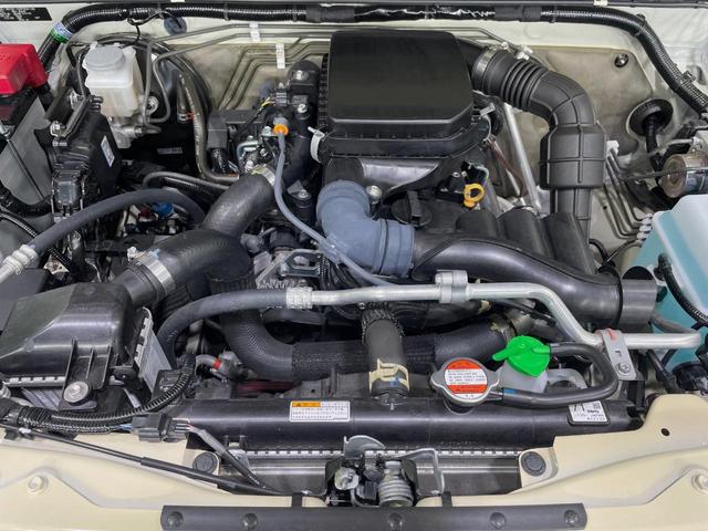 ジムニー XC 9型ナビ ターボ バックカメラ 衝突被害軽減システム 禁煙車 ドラレコ スマートキー LEDヘッド シートヒーター ETC クルコン 純正16インチアルミ オートハイビーム 車線逸脱警報 オートライト(18枚目)