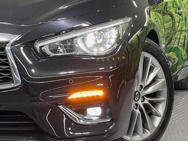 スカイライン 350GT ハイブリッド タイプP 純正ナビ 全周囲カメラ 衝突被害軽減システム レーダークルーズ 禁煙車 レザーシート ドラレコ コーナーセンサー スマートキー LEDヘッド ビルトインETC 純正18インチアルミ オートハイビーム(12枚目)