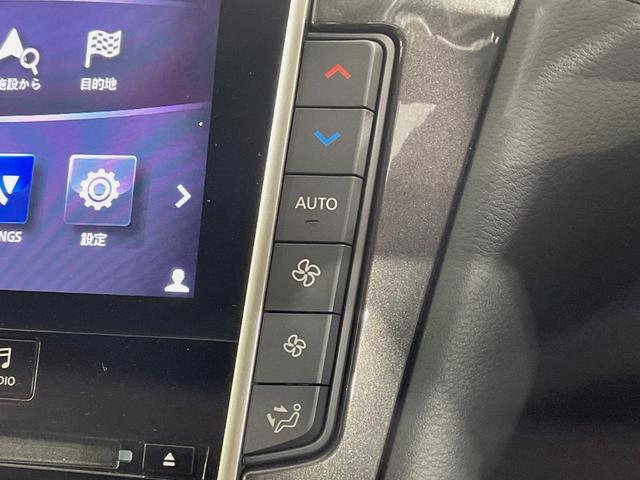 スカイライン 350GT ハイブリッド タイプP 純正ナビ 全周囲カメラ 衝突被害軽減システム レーダークルーズ 禁煙車 レザーシート ドラレコ コーナーセンサー スマートキー LEDヘッド ビルトインETC 純正18インチアルミ オートハイビーム(29枚目)