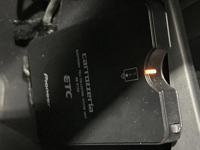 シエンタ G 両側電動ドア バックカメラ 衝突被害軽減システム スマートキー LEDヘッド ETC オートハイビーム 車線逸脱警報 オートライト オートエアコン Bluetooth CD DVD再生 フルセグ(7枚目)