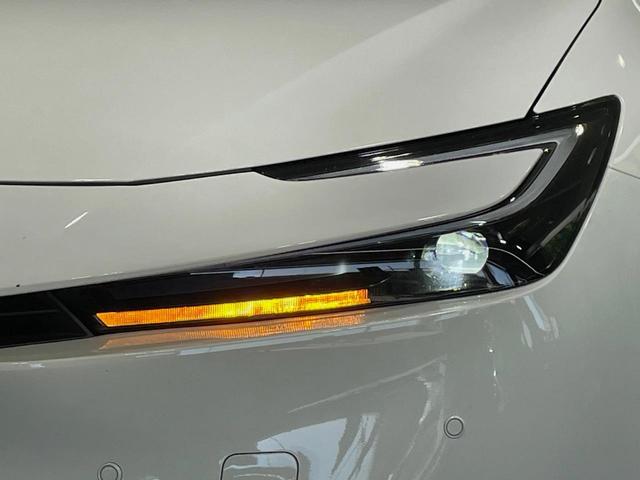 プリウス X 8インチナビ フルセグ バックカメラ 衝突被害軽減システム レーダークルーズ 禁煙車 ドラレコ コーナーセンサー スマートキー LEDヘッド ETC2.0 オートハイビーム 車線逸脱警報(24枚目)