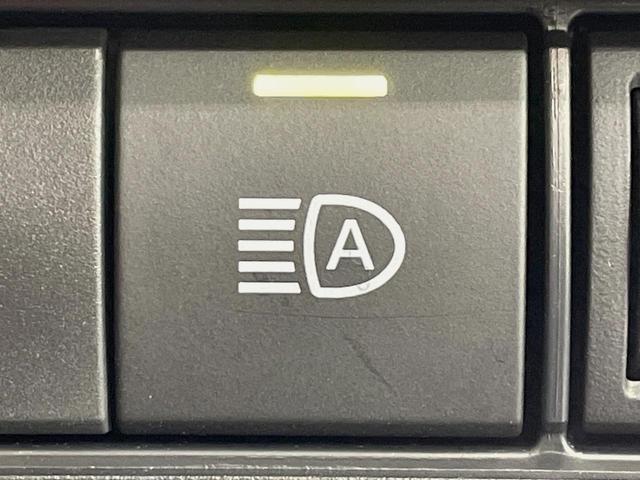 プリウス X 8インチナビ フルセグ バックカメラ 衝突被害軽減システム レーダークルーズ 禁煙車 ドラレコ コーナーセンサー スマートキー LEDヘッド ETC2.0 オートハイビーム 車線逸脱警報(46枚目)