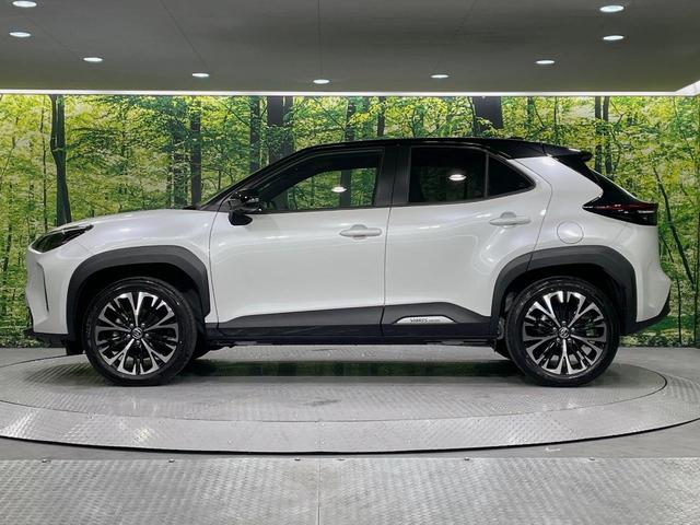 ヤリスクロス Z 純正8型ナビ 全周囲カメラ 衝突軽減 レーダークルーズ ブラインドスポットモニター 禁煙 パワーシート ドラレコ コーナーセンサー スマートキー LEDヘッド ビルトインETC 純正18インチアルミ(27枚目)