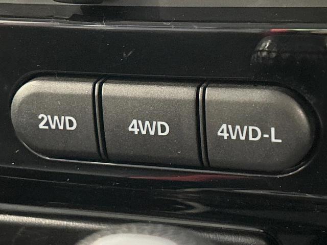 ジムニー クロスアドベンチャー　４ＷＤ　ターボ　メモリーナビ　禁煙車　シートヒーター　ＥＴＣ　純正１６インチアルミ　ＣＤ　ＤＶＤ再生　フルセグ（4枚目）