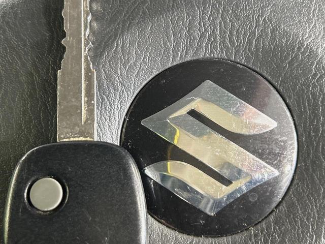 ジムニー クロスアドベンチャー　４ＷＤ　ターボ　メモリーナビ　禁煙車　シートヒーター　ＥＴＣ　純正１６インチアルミ　ＣＤ　ＤＶＤ再生　フルセグ（7枚目）