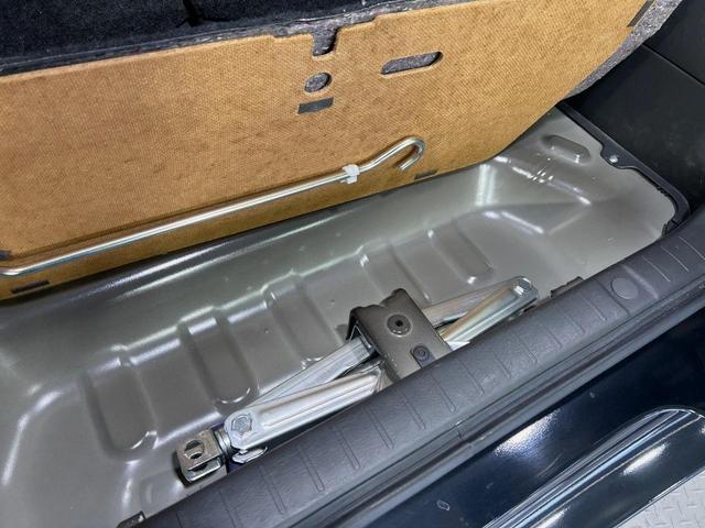 ジムニー クロスアドベンチャー　４ＷＤ　ターボ　メモリーナビ　禁煙車　シートヒーター　ＥＴＣ　純正１６インチアルミ　ＣＤ　ＤＶＤ再生　フルセグ（45枚目）