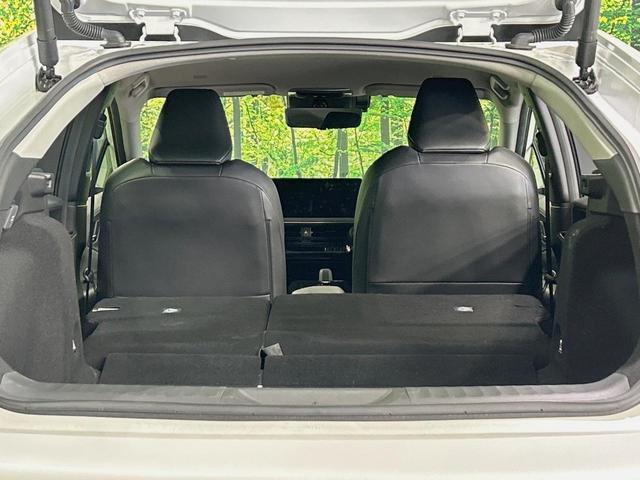 プリウス Ｚ　モデリスタエアロ　全周囲カメラ　純正１２型ナビ　衝突軽減　レーダークルーズ　禁煙　前席シートエアコン　パワーシート　ブラインドスポットモニター　ＬＥＤヘッド　ビルトインＥＴＣ　純正１９インチアルミ（10枚目）