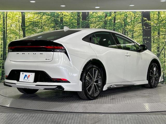 プリウス Ｚ　モデリスタエアロ　全周囲カメラ　純正１２型ナビ　衝突軽減　レーダークルーズ　禁煙　前席シートエアコン　パワーシート　ブラインドスポットモニター　ＬＥＤヘッド　ビルトインＥＴＣ　純正１９インチアルミ（17枚目）