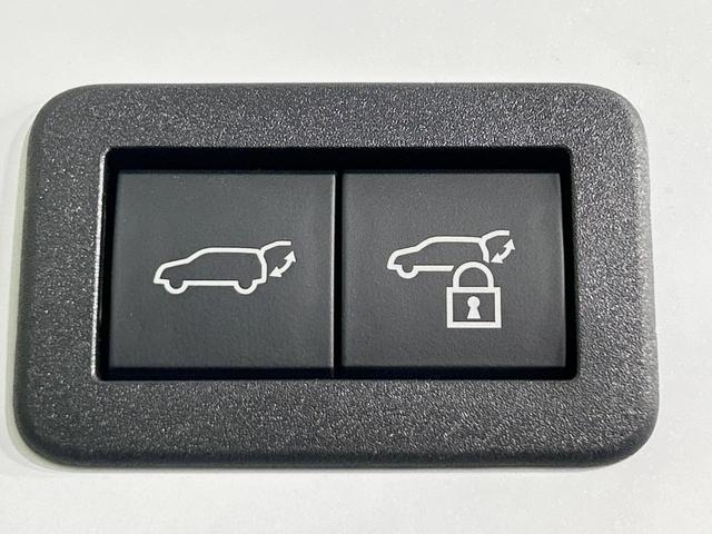 プリウス Ｚ　モデリスタエアロ　全周囲カメラ　純正１２型ナビ　衝突軽減　レーダークルーズ　禁煙　前席シートエアコン　パワーシート　ブラインドスポットモニター　ＬＥＤヘッド　ビルトインＥＴＣ　純正１９インチアルミ（32枚目）