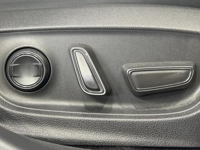 プリウス Ｚ　モデリスタエアロ　全周囲カメラ　純正１２型ナビ　衝突軽減　レーダークルーズ　禁煙　前席シートエアコン　パワーシート　ブラインドスポットモニター　ＬＥＤヘッド　ビルトインＥＴＣ　純正１９インチアルミ（39枚目）